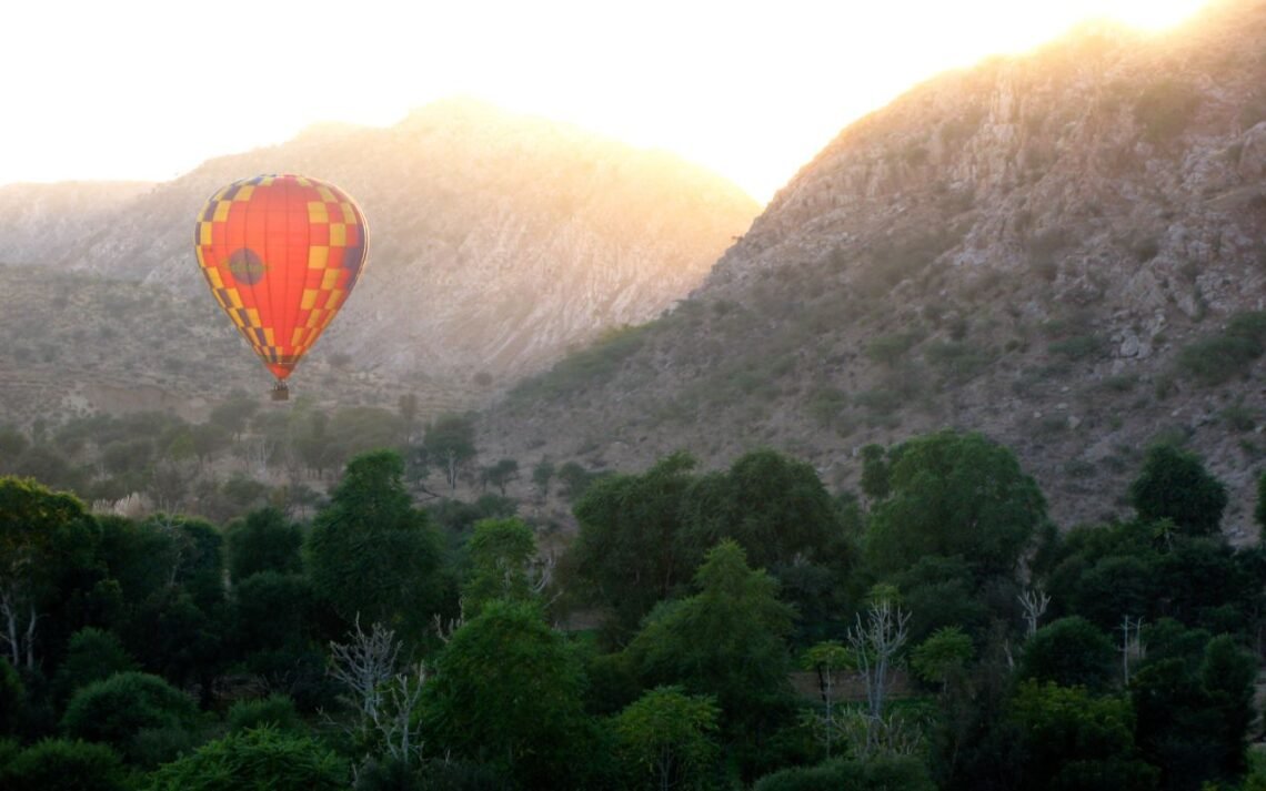 hot air ballooning