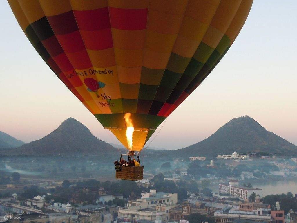 hot air ballooning